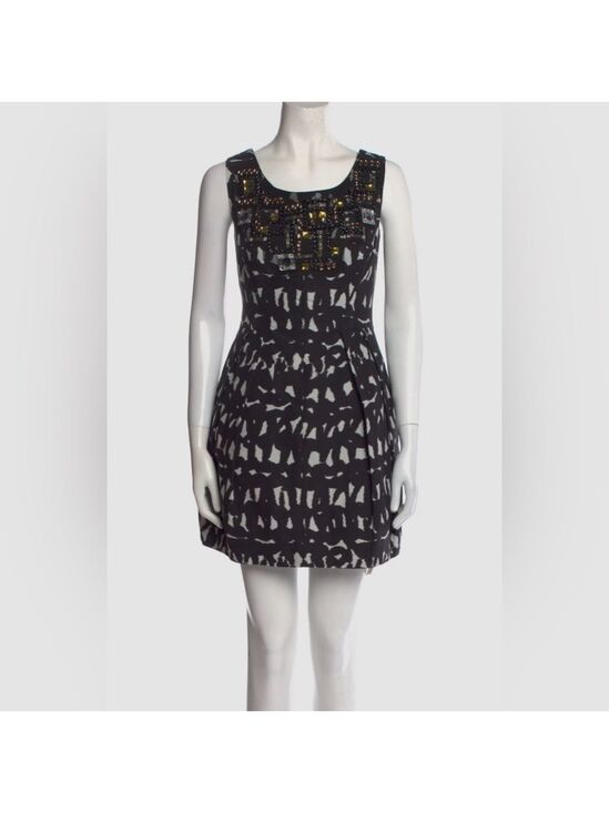 Milly of New York Dresses & Skirts - Milly of New York Beaded & Chrystal Embellished B & W Sleeveless Mini Dress